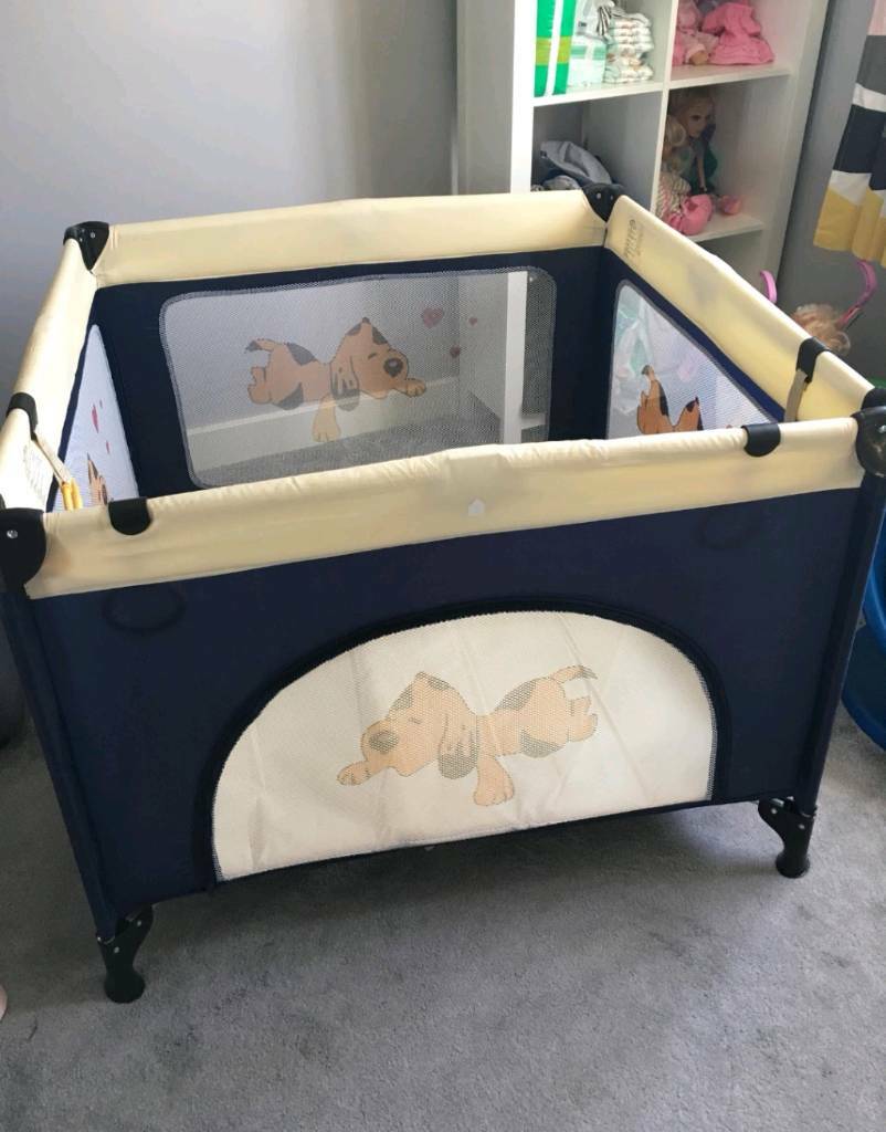 tectake travel cot